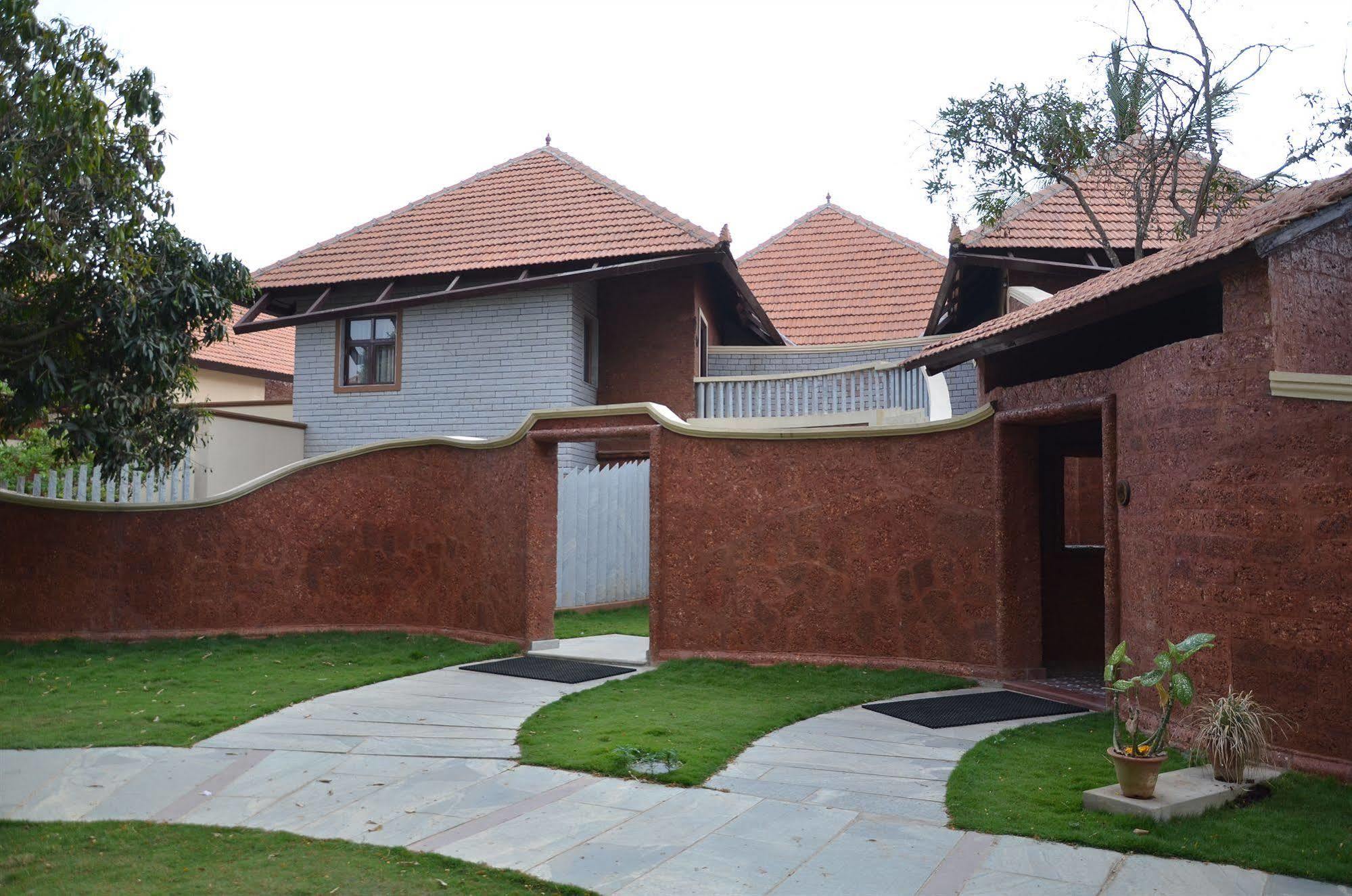 חסן Hoysala Village Resort מראה חיצוני תמונה