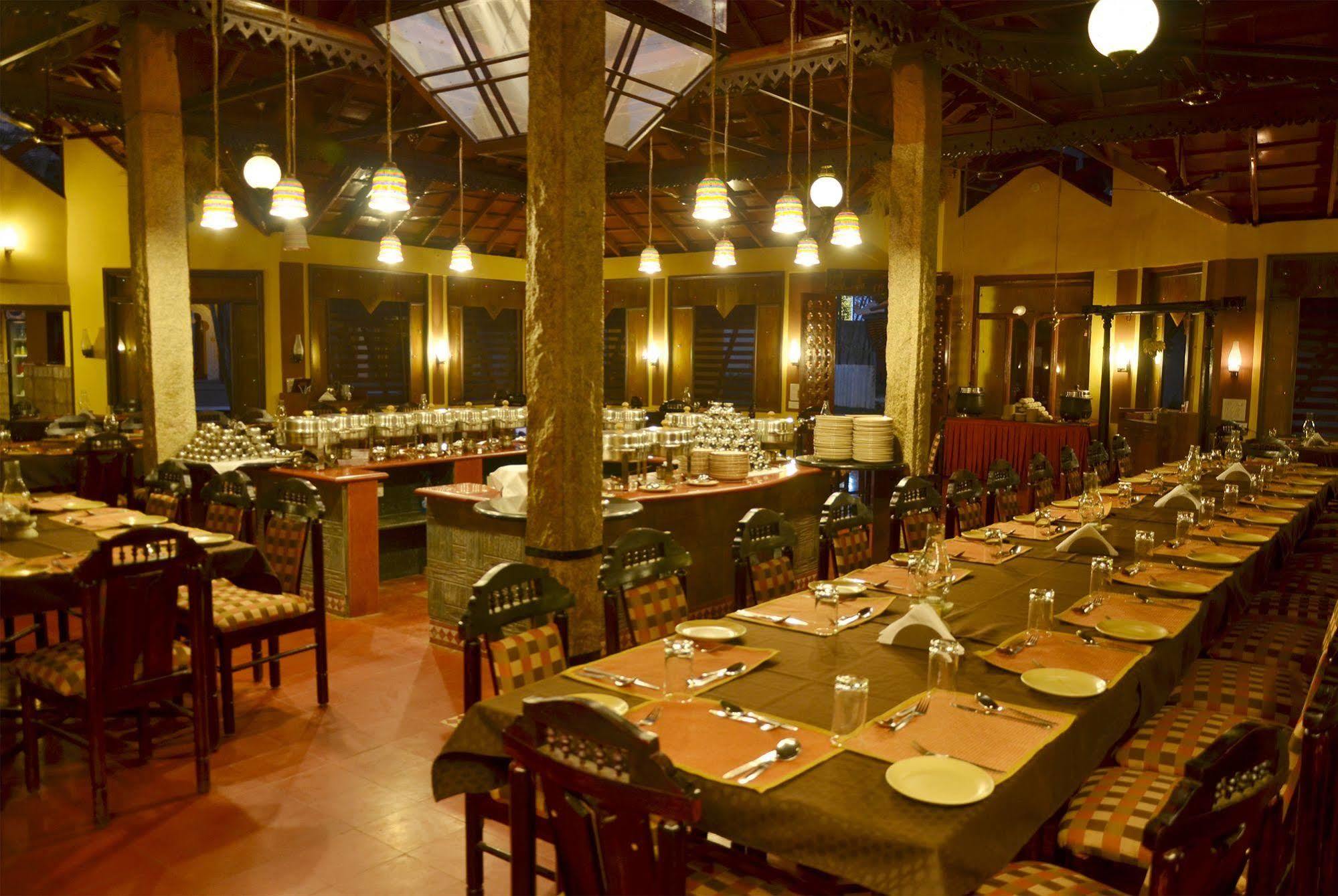 חסן Hoysala Village Resort מראה חיצוני תמונה