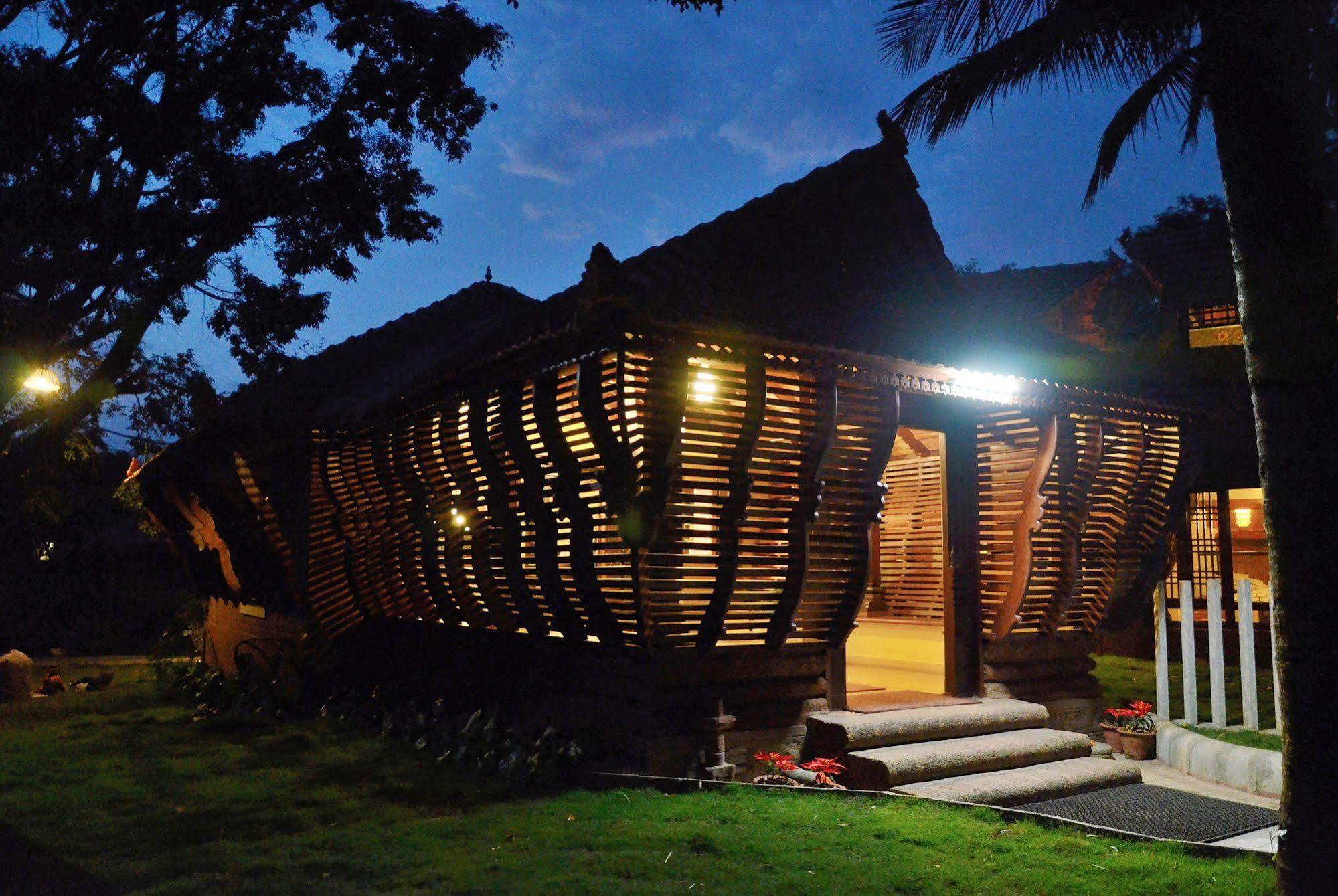 חסן Hoysala Village Resort מראה חיצוני תמונה